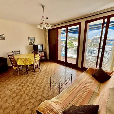 Traversant, Terrasse, Parking Privé - Fr-1-816-39 *